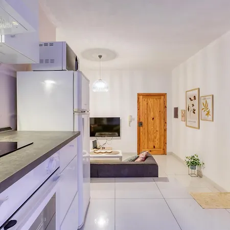 Apartament Cosy 1br In The Heart Of St Julians With Wifi